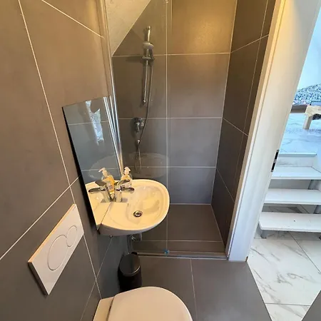 Apartamento Helles Mit Moderner Küche